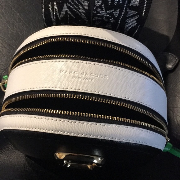 Mini Marc Jacobs New York Backpack - Picture 4 of 7